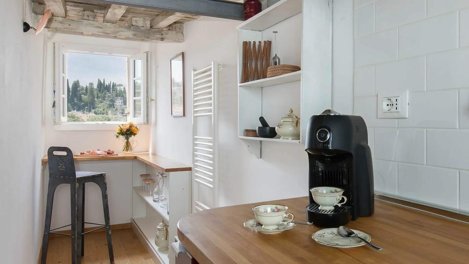 Boboli Bijoux 2Bed Apartment Florence Italy