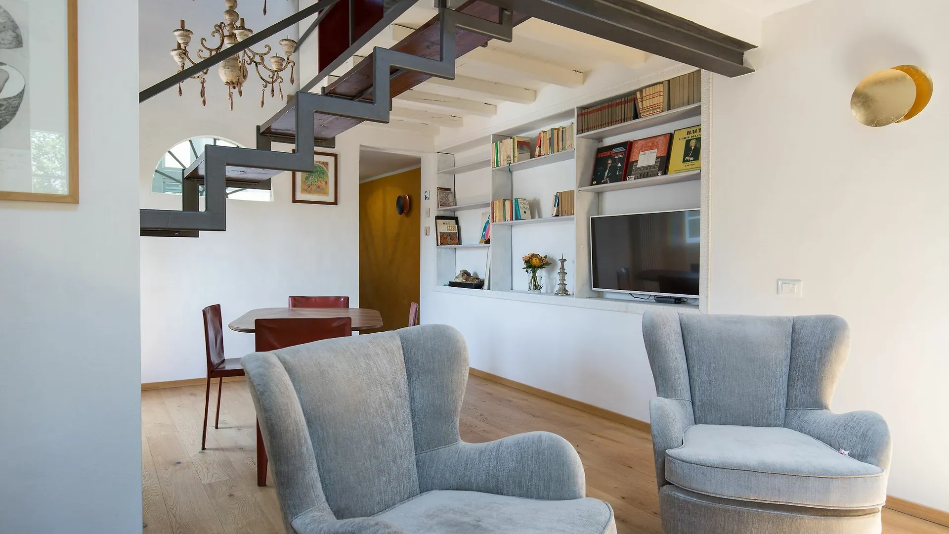 Boboli Bijoux 2Bed Apartment Florence Italy